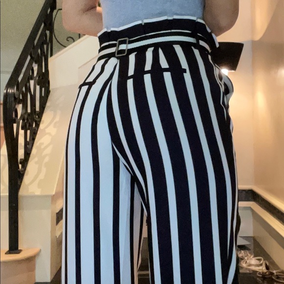 Alice + Olivia b/w striped pant with buckle - Picture 4 of 6
